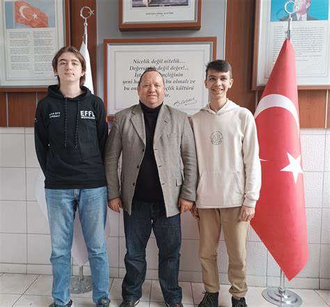 Eskişehir Fatih Fen Lisesi ekibi Türkiye geneli ’Münazara turnuvasında’ başarılı oldus