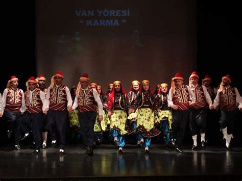 Eskişehir yöresi halk oyunları kıyafetleri