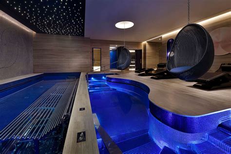 Espa&ccedil;o das Artes: As bandeirinhas de Alfredo Volpi - Blogger