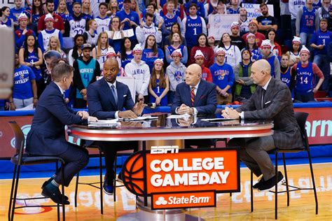 Espn gameday basketball. Original network. ESPN, ESPN2, and ESPNU. Original release. January 22, 2005. ( 2005-01-22) –. present. College GameDay (branded as ESPN College GameDay covered by State Farm for sponsorship reasons) is an ESPN program that covers college basketball and is a spin-off of the successful college football version. 