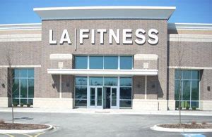 Esporta Fitness is a Gym located at 575 E Roosevelt Rd, Lombard, Illinois 60148, US. The business is listed under gym category. It has received 160 reviews with an average rating of 3.9 stars.. 