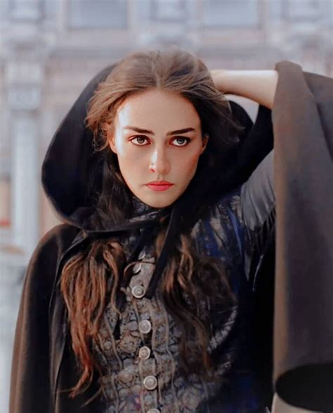 Esra bilgiç Esra bilgic, Turkish women beautiful, Turkish beauty.