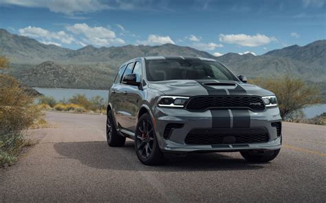 Durango vs. Grand Cherokee L Performance on the Road. This category is no help, either, as both vehicles share 3.6-liter Pentastar V-6 and 5.7-liter Hemi V-8 engines, eight-speed automatic ...