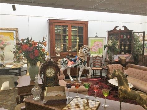 View information about this sale in Huntington, WV. The sale starts Thursday, April 13 and runs through Saturday, April 15. It is being run by The Antique Pineapple. find sales shop hire a company list a sale. ... Estate Sales Near Huntington, WV 25705 ; Sales in the Huntington / Ashland area ;. 