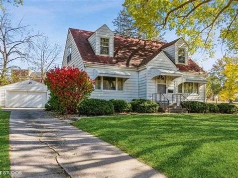 Estate sales iowa city. Are you considering buying a house in Goostrey? As one of the most sought-after locations in Cheshire, Goostrey offers a charming village atmosphere coupled with convenient access to nearby towns and cities. 