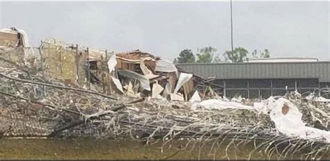 Estill SC prison hit by tornado now faces leaks, mold, COVID19