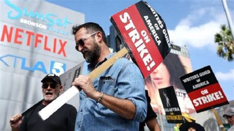 Estudios y escritores de Hollywood llegan a un acuerdo tentativo para poner fin a la huelga