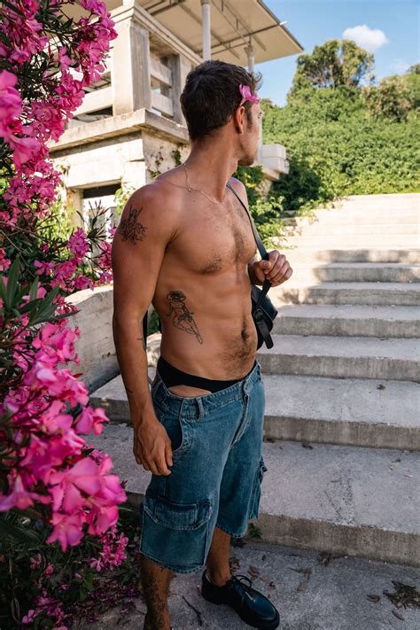 Male. andre1000, May 9, 2021. #2,522. Val varro said: Go back and read what I said. I said maybe onlyfans is a possibility, not that he’s starting one. How is that “jumping across a whole canyon?”. He’s literally an Instagram star, who posts half naked photos of himself weekly, and now images with graphic sexual innuendo on them.