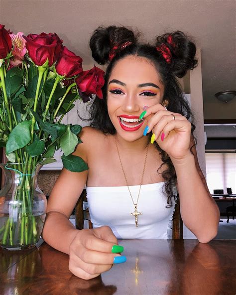 Sep 21, 2023 · Alix Earle is taking TikTok by storm. The 22-year-old University of Miami grad has become one of the fastest-growing creators on the app, racking up more than 8.8 million TikTok followers to date ... . 