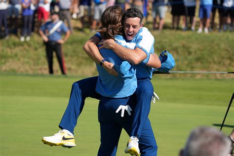 Europe sweeps opening session in Ryder Cup to put USA in 4-0 hole