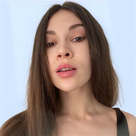 Eva vee
