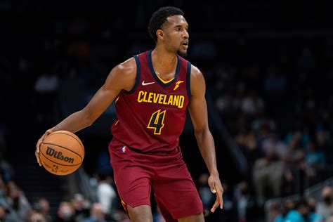 Evan mobley. Since the Cleveland Cavaliers announced long-term injuries to both Darius Garland and Evan Mobley, they have been one of the NBA’s premier teams.. Their 14-4 record during this span is the ... 