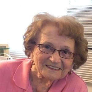 Evelyn Marie (Young) Pearson Obituary - Echovita