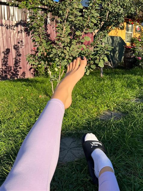 Evelyn__Feet Leaks [CLIP] 🍑 199 Videos