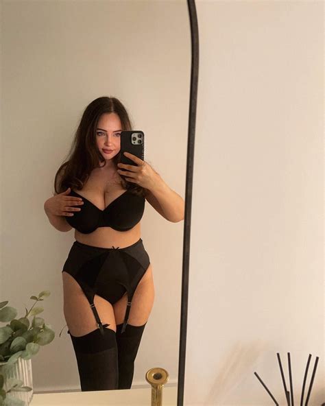 Evelynwhite onlyfans
