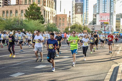 Event - 46th Annual Phoenix 10k & Half Marathon - AZFoothills.com