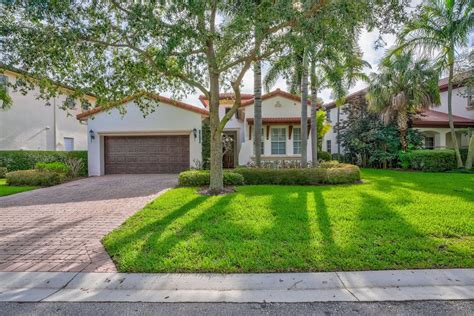 Evergrene palm beach gardens. 165 Evergrene Pkwy, Palm Beach Gardens, FL 33410 is currently not for sale. The 1,610 Square Feet condo home is a 2 beds, 3 baths property. This home was built in 2003 and last sold on 2023-06-22 for $615,000. View more property details, sales history, and Zestimate data on Zillow. 