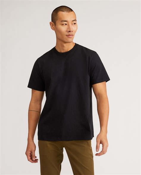 Everlane t shirt. This t-shirt is a perfect basic and good for layering under a sweater or a blazer. I'm 5'4, 134 pounds and 32 DD and the small was perfect for me. Size ... 