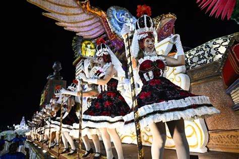 Xxx Vidio 2019 18yarsh Misi - 2024 Everyone happy: Rio celebrates Carnival {kaonb}