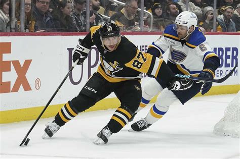 Evgeni Malkin and Sidney Crosby score as the Pittsburgh Penguins beat the St. Louis Blues 4-2