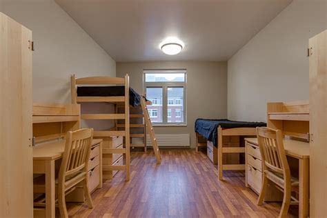 Freshmen are spread out and don't necessarily room with other freshmen, and dorms are both traditional and suite style (apply for housing early to get a room in .... 