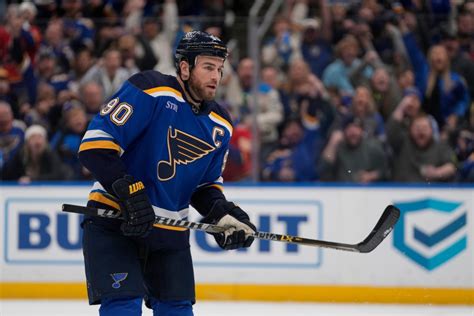 Ex-Blues captain Ryan O'Reilly agrees to four-year contract with rival Predators