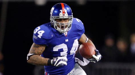 Ex-New York Giants running back arrested in California robberies