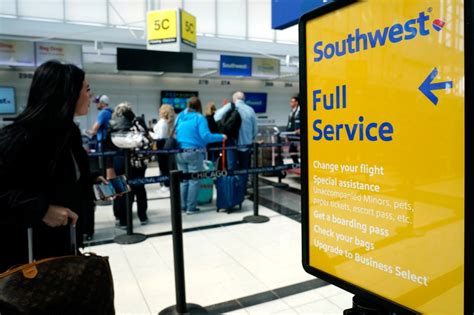 Ex-Southwest Airlines agent charged with fraud in voucher-selling scheme at Midway