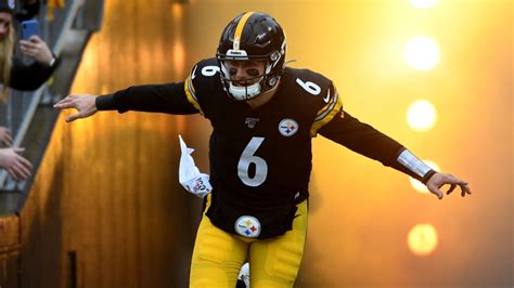 Ex-Steelers Quarterback Devlin ‘Duck’ Hodges is ‘Migrating North’