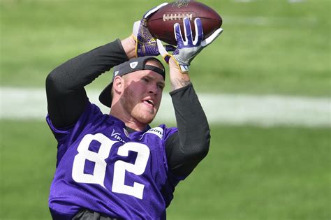 Ex-Vikings tight end Kyle Rudolph officially announces his retirement