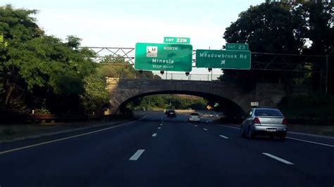 Exit 22 southern state parkway. The Southern State Parkway (also known as Southern State or Southern Parkway) is a 25.53-mile ... Cross Island Parkway once began the exit numbering scheme at the Whitestone Bridge as exit 1 and continued east on Southern State Parkway, ... 22.12: 38: Belmont Lake State Park: Parclo interchange with eastbound loop ramps: 