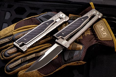 The EXO-K is truly a knife like no other. Note: The initial position of the reversible pocket clip may vary from how it's pictured above. Reate Knives. Reate is the premiere overseas producer of premium pocket knives and fixed blades. Its knives are known for their near-perfect tolerances, flawless finishes, and precisely machined components.. 