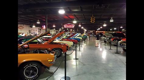 Speedwerkz Exotic Car Museum: Great location and experienc