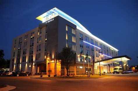 Expedia buffalo hotels. Aloft Buffalo Airport. 4219 Genesee Street, Buffalo, NY. Fully refundable Reserve now, pay when you stay. $121. per night. Nov 1 - Nov 2. 8.4/10 Very Good! (1,000 reviews) "Great hotel in a quiet location near the airport at … 