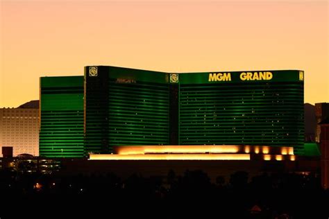 Based on the electrical usage of the average Las Vegas hotel, a hotel like the MGM Grand consumes at least 400,000 megawatts of electricity annually. Therefore, the minimum electric bill runs at least $100,000 each month, as of 2014..