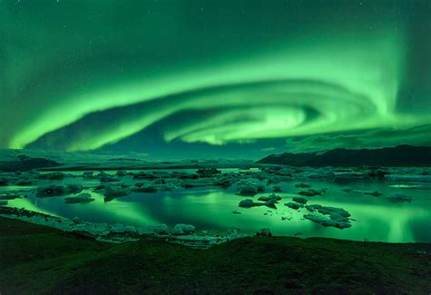 Experience the Northern Lights by boat from Reykjavik - YouTube