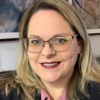 Experienced writer and editor with