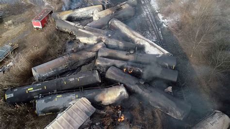 Experts question decision to vent and burn toxic vinyl chloride from derailed tankers in East Palestine, Ohio