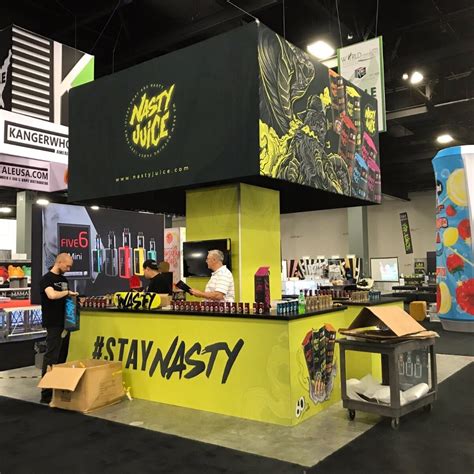 Expo Table Ideas That Attract Visitors Like Bees to Honey