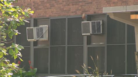 Extreme heat causing some Chicago area school districts to make adjustments