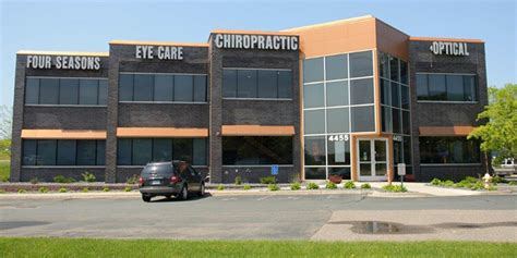 Eye Clinics in Plymouth, Minnesota