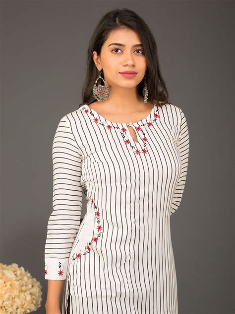 Eye-Catching Simple Kurti Designs 2020 to Elevate Your Style