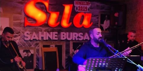 Eylül Türkü Bar 14 Besucher.
