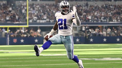 Ezekiel Elliott says Patriots are a good fit after signing 1-year deal