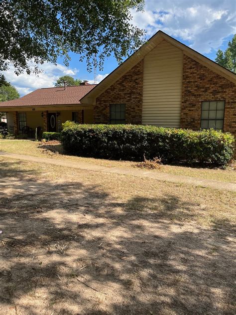 This property is currently available for sale and was listed by EZMLS on May 11, 2023. The MLS # for this home is MLS# R95690. 236 Mount Holly Rd, El Dorado, AR 71730 is a 1,176 sqft, 3 bed, 1 bath Single-Family Home listed for $25,000.. 