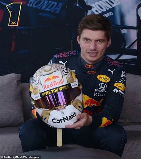 F1: Max Verstappen unveils his new gold-trim helmet for the 2024 ...