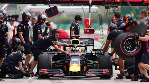 F1 Pit Crew Salary: How much do members of a Formula 1 team pit …