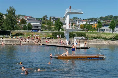 FASTLAND - Translation in English