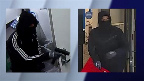 FBI: 2 male suspects at-large, rob Frankfort bank