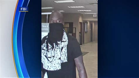 FBI searching for suspect in SW Miami-Dade bank robbery